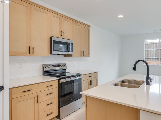 806 Nw 178TH Way, Ridgefield, WA 98642