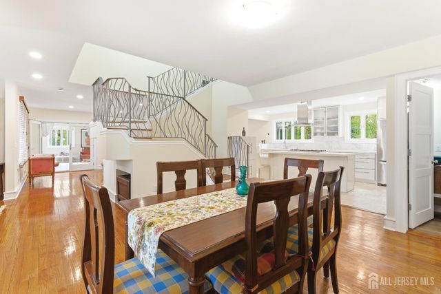 15 Southfield Road, Edison, NJ 08820