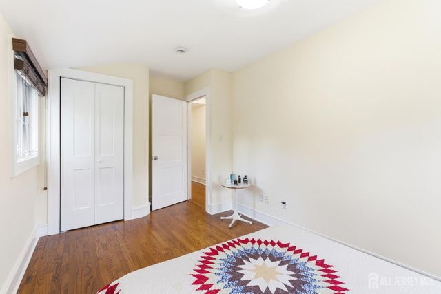 15 Southfield Road, Edison, NJ 08820