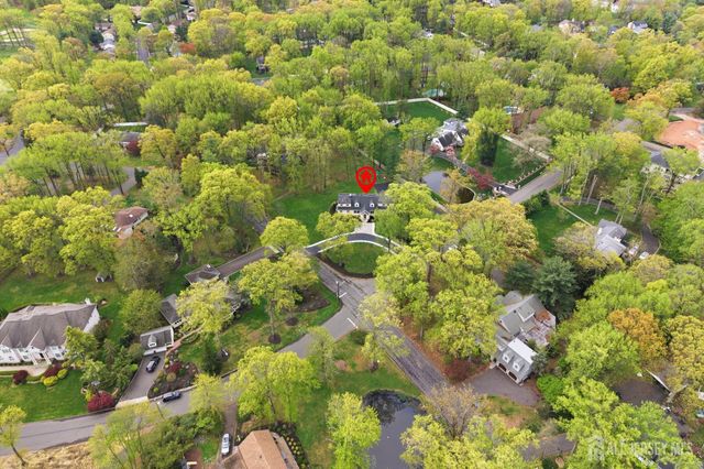 15 Southfield Road, Edison, NJ 08820