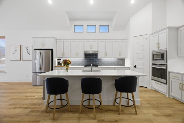 6033 Strada Cove, Fort Worth, TX 76123