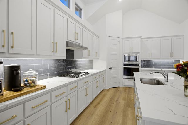 6033 Strada Cove, Fort Worth, TX 76123