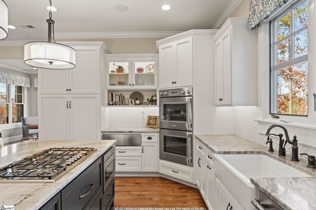 551 Cliffs Vista Parkway, Six Mile, SC 29682