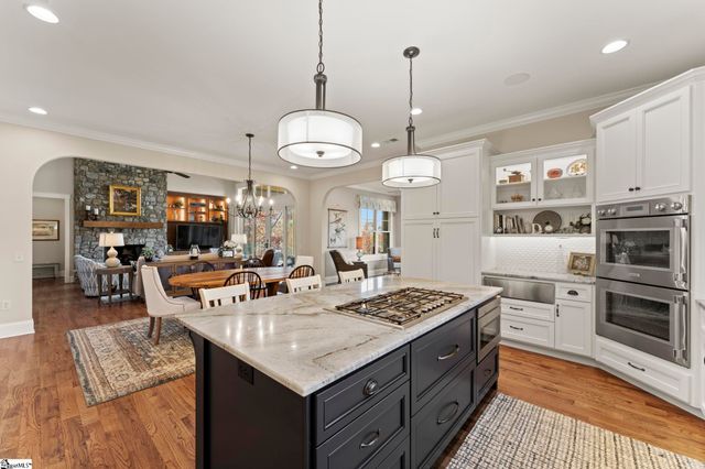 551 Cliffs Vista Parkway, Six Mile, SC 29682