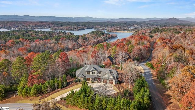 551 Cliffs Vista Parkway, Six Mile, SC 29682