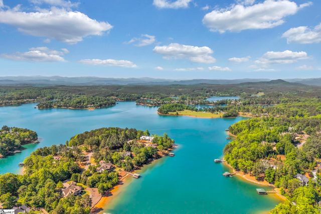 551 Cliffs Vista Parkway, Six Mile, SC 29682