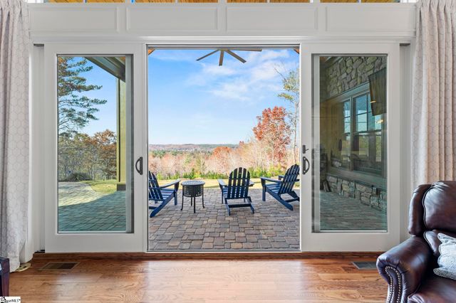 551 Cliffs Vista Parkway, Six Mile, SC 29682