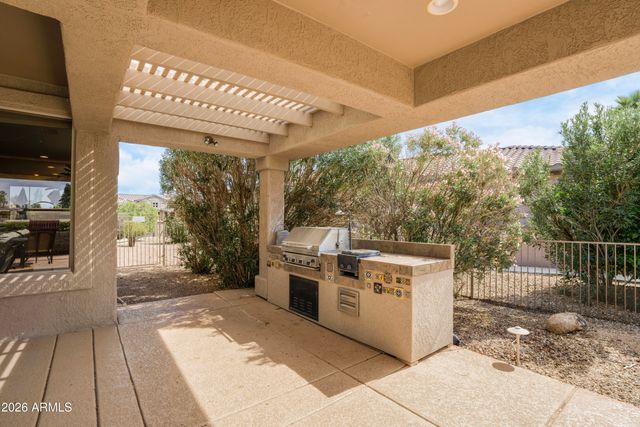 19640 N SHINNECOCK Drive, Surprise, AZ 85374