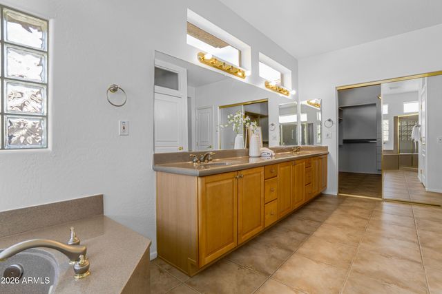 19640 N SHINNECOCK Drive, Surprise, AZ 85374