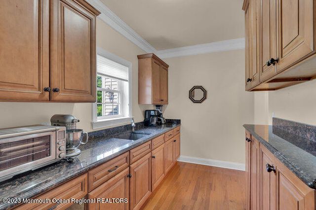 42 Pitney Avenue, Spring Lake, NJ 07762