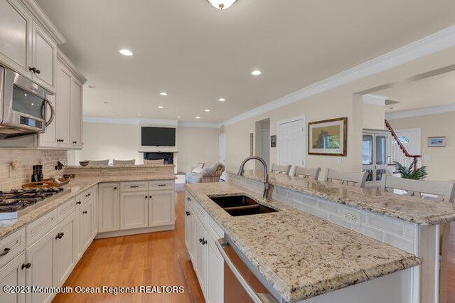 42 Pitney Avenue, Spring Lake, NJ 07762