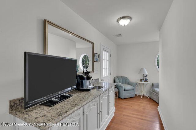 42 Pitney Avenue, Spring Lake, NJ 07762