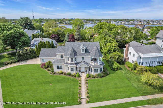 42 Pitney Avenue, Spring Lake, NJ 07762