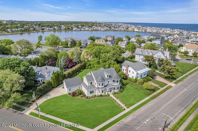 42 Pitney Avenue, Spring Lake, NJ 07762
