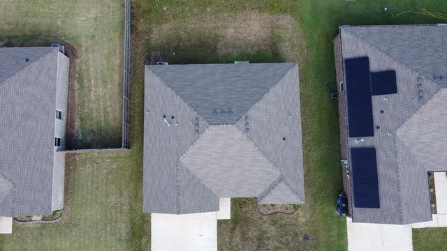 695 Foxtail Drive, Newcastle, OK 73065