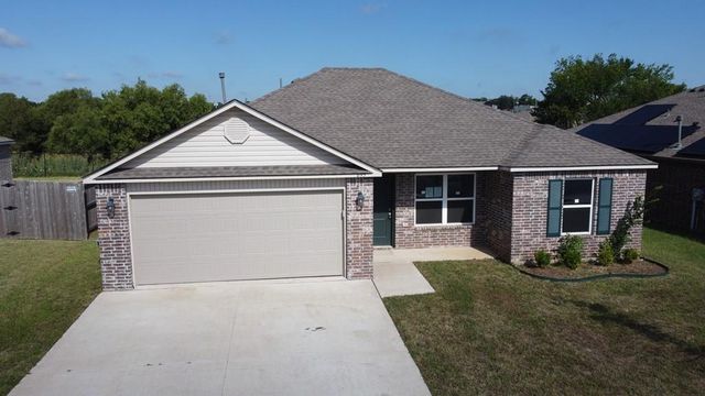 695 Foxtail Drive, Newcastle, OK 73065