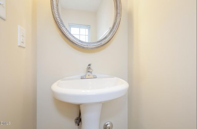 424 Jeffries Street, Burlington, NC 27217