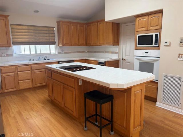 1521 Artesia, Manhattan Beach, CA 90266