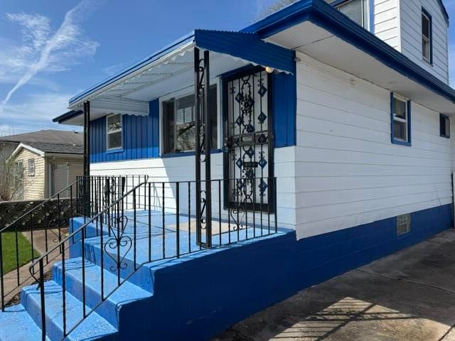 1960 M L King Drive, Gary, IN 46407