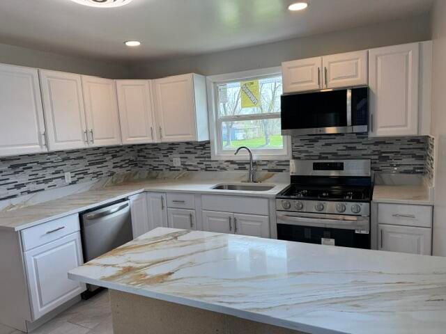 1960 M L King Drive, Gary, IN 46407