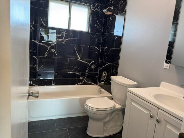 1960 M L King Drive, Gary, IN 46407