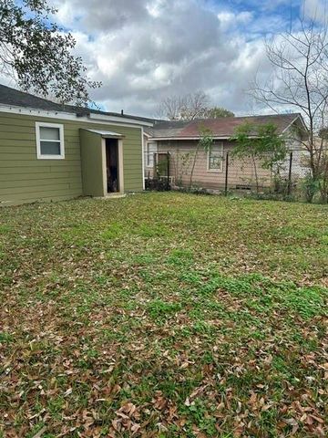 3331 Kelton Street, Houston, TX 77021