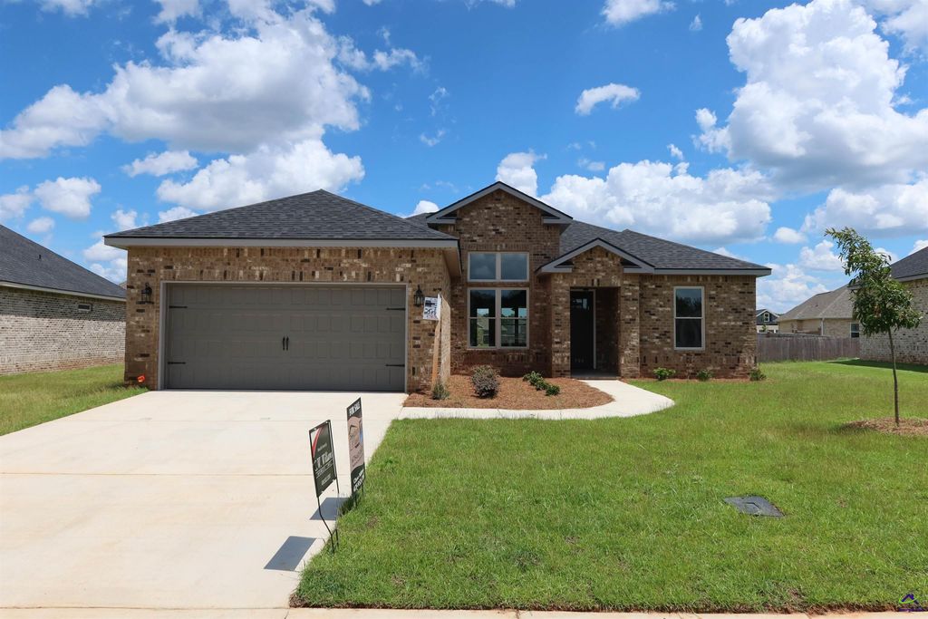 500 Otter's Ridge Drive, Kathleen, GA 31047