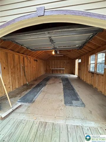 2318 Sunbird Court, Pocono Twp, PA 18332