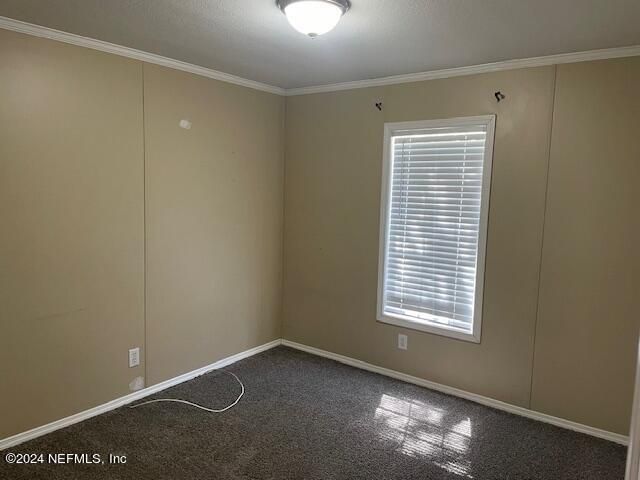 8891 E SNELLGROVE Avenue, Jacksonville, FL 32220