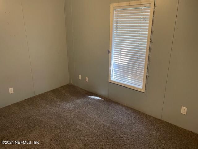 8891 E SNELLGROVE Avenue, Jacksonville, FL 32220