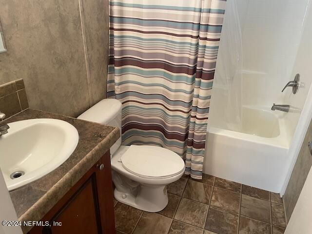8891 E SNELLGROVE Avenue, Jacksonville, FL 32220