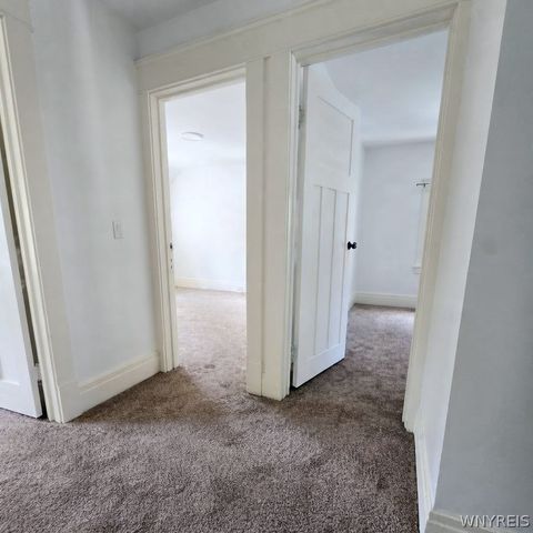 75 West Hazeltine Avenue, Tonawanda, NY 14217