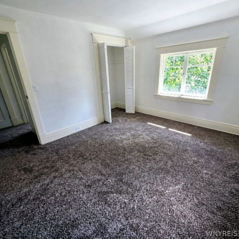 75 West Hazeltine Avenue, Tonawanda, NY 14217