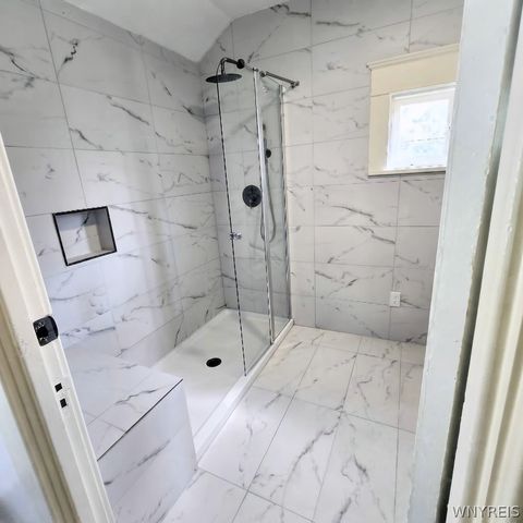 75 West Hazeltine Avenue, Tonawanda, NY 14217
