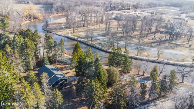 229 N Water Street, Au Gres, MI 48703