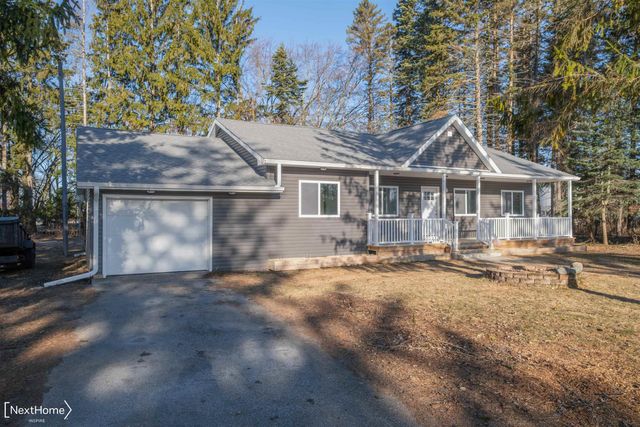 229 N Water Street, Au Gres, MI 48703