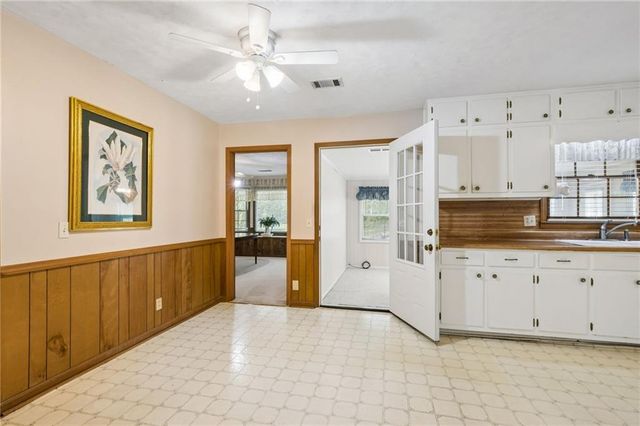 2761 Valleydale Drive NW, Conyers, GA 30012