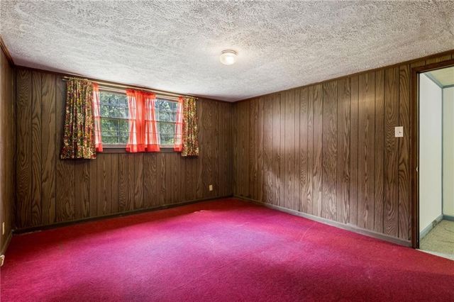 2761 Valleydale Drive NW, Conyers, GA 30012
