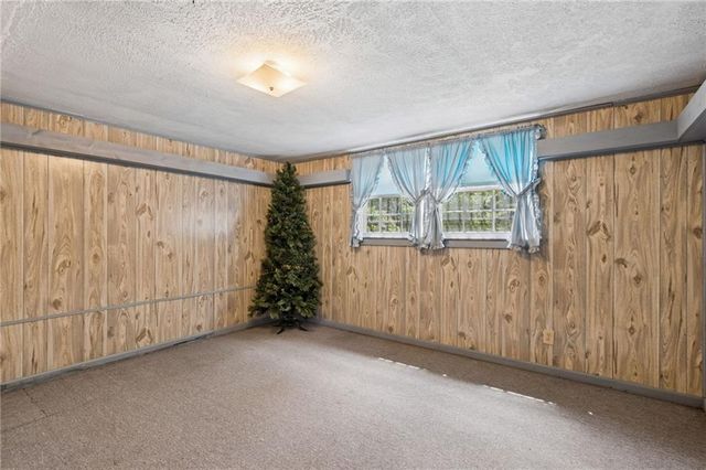 2761 Valleydale Drive NW, Conyers, GA 30012