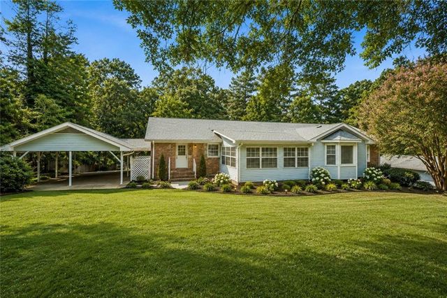 2761 Valleydale Drive NW, Conyers, GA 30012