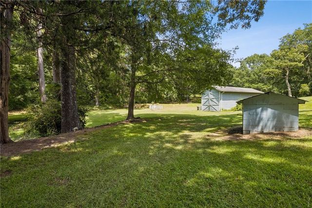 2761 Valleydale Drive NW, Conyers, GA 30012
