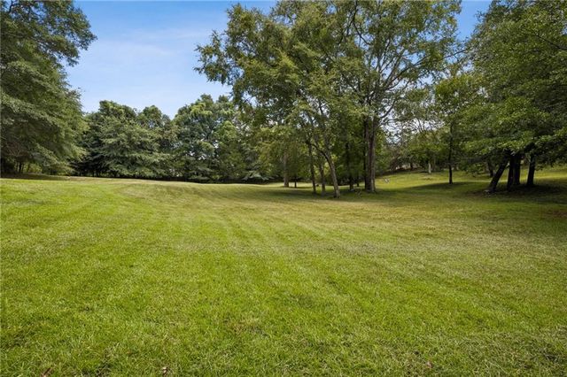 2761 Valleydale Drive NW, Conyers, GA 30012