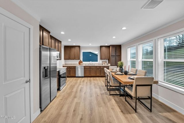 18424 Fortunes Way, Abingdon, VA 24210