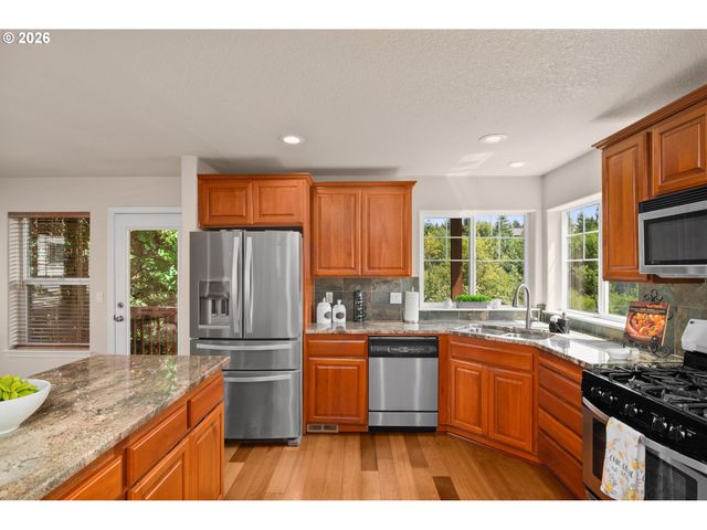 3731 WILD ROSE Loop, West Linn, OR 97068