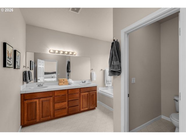 3731 WILD ROSE Loop, West Linn, OR 97068