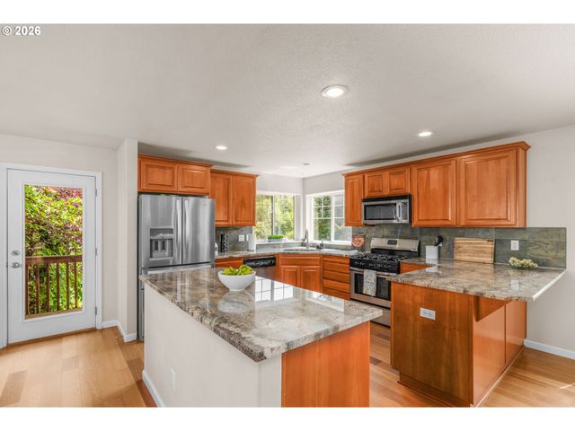 3731 WILD ROSE Loop, West Linn, OR 97068