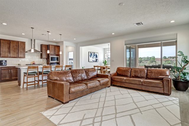 97 Mountaingem, Santa Fe, NM 87508