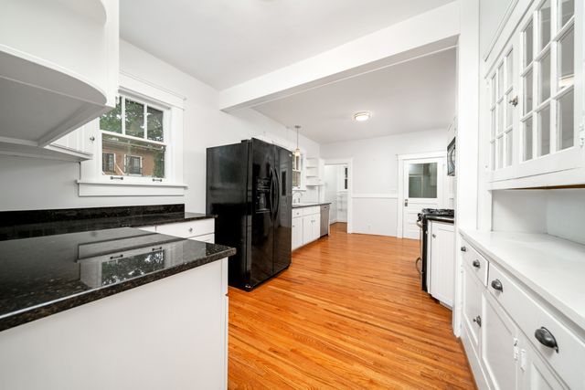 1710 Gale Ln, Nashville, TN 37212