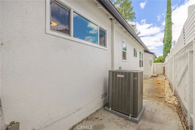 6454 Baird, Reseda, CA 91335