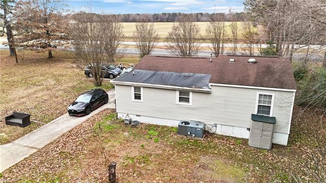 8725 S Quay RD, Suffolk, VA 23437